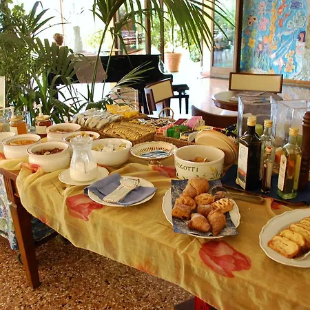 Hotel Madrina Lovely And Dynamic Garda (Verona)