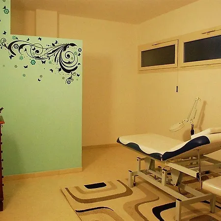 Madrina Lovely And Dynamic 4* Garda (Verona)