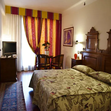 Hotel Madrina Lovely And Dynamic 4*