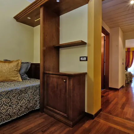 Hotel Madrina Lovely And Dynamic Garda (Verona)